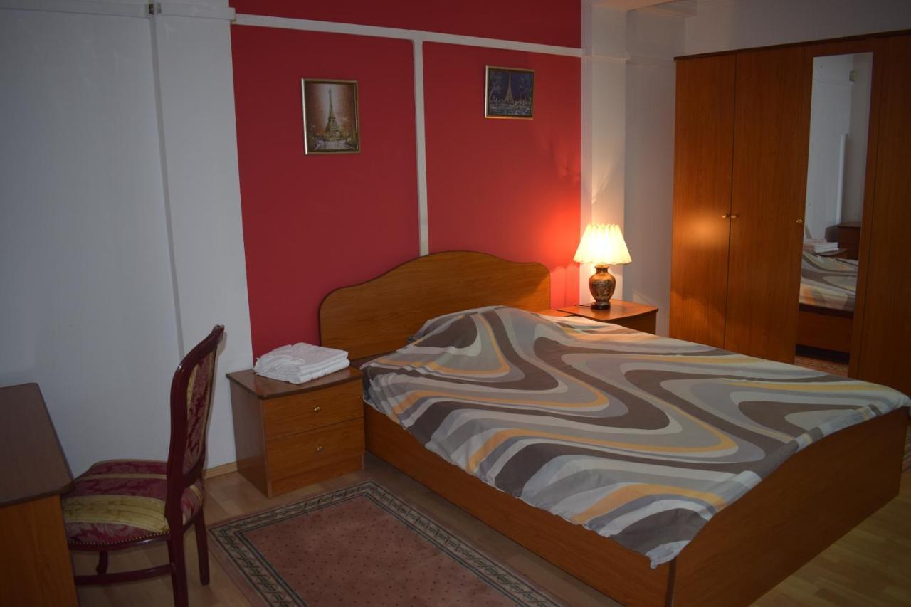 Klara's Apartment Nis Bagian luar foto