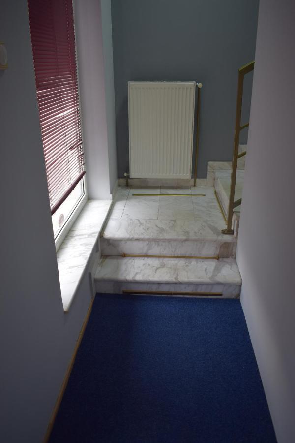 Klara's Apartment Nis Bagian luar foto