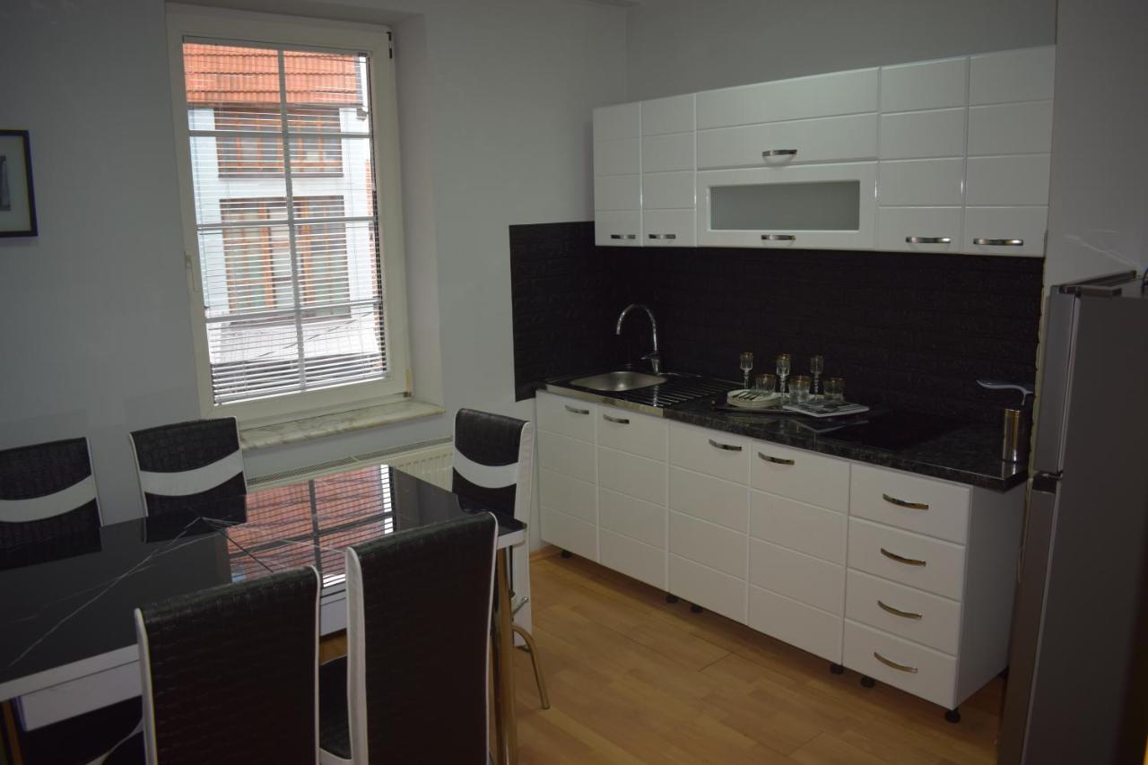 Klara's Apartment Nis Bagian luar foto